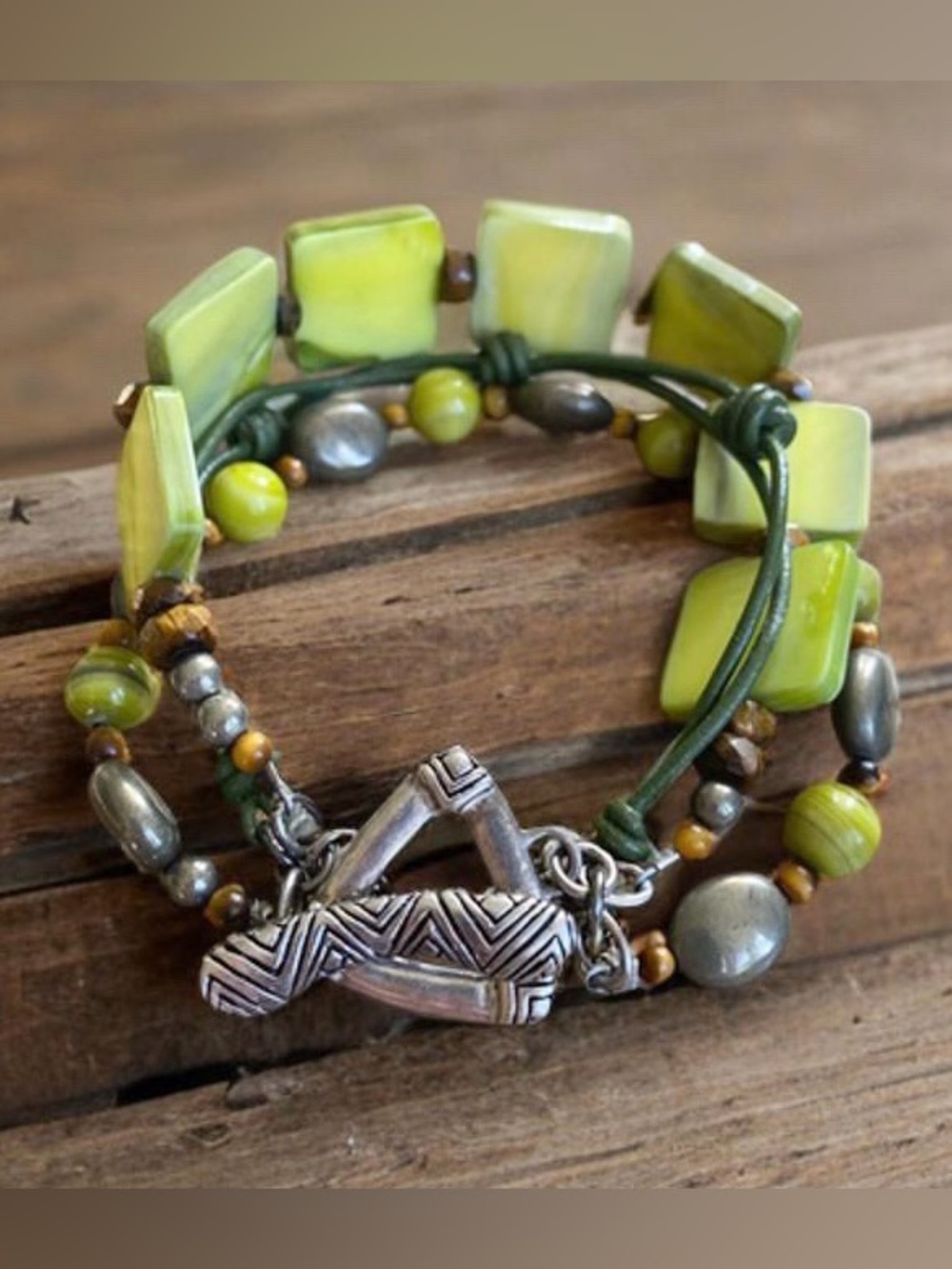 Silpada Multi-Strand Bracelet Green Mother of Pearl Bracelet B1132 fit up to 7.5 - Picture 2 of 5